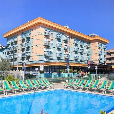 Big Family Hotel 贝拉里亚-伊贾马里纳 外观 照片